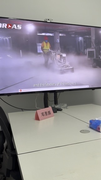 Презентационный ролик Orcas Robot о шлифовке промышленных полов